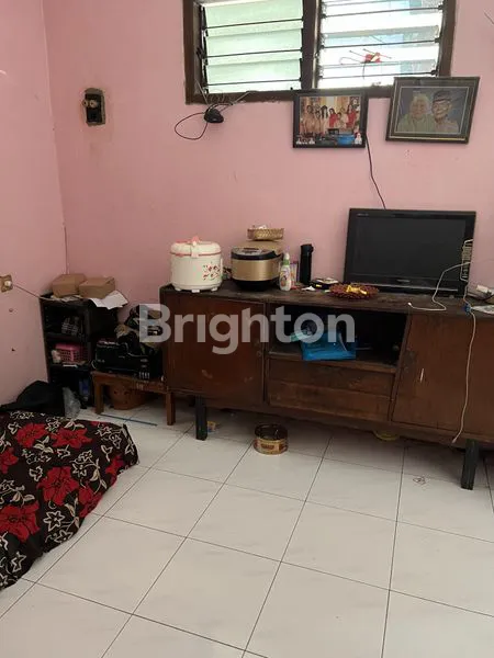 image RUMAH KOST DEKAT JALAN RAYA (2)