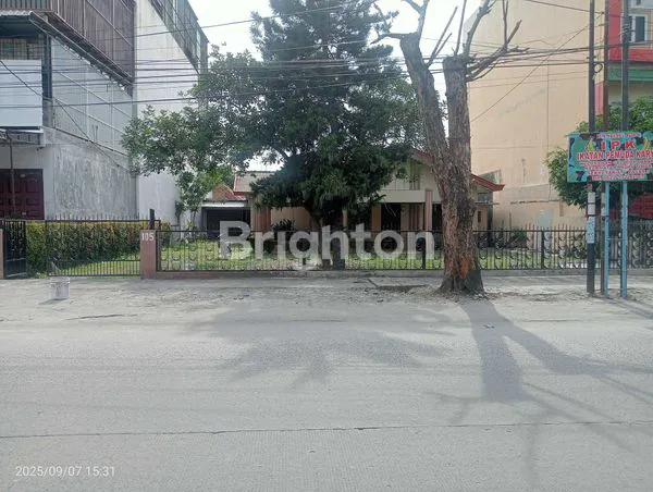 image INVESTASI EMAS: RUMAH POTENSIAL BISNIS DI JALAN UTAMA MEDAN (3)