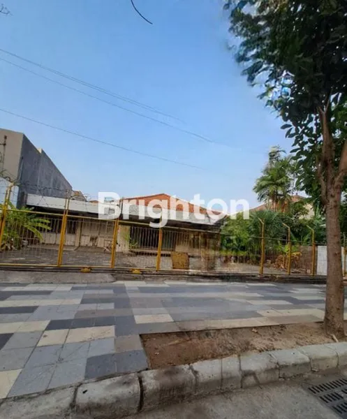 image RUMAH USAHA KOMERSIL AREA RAYA DHARMAHUSADA DEKAT PUSAT KOTA COCOK UNTUK USAHA APAPUN  (1)