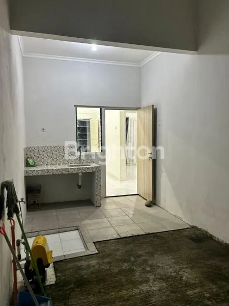image RUMAH BARU SIAP PAKAI DI PLAMONGAN INDAH (2)