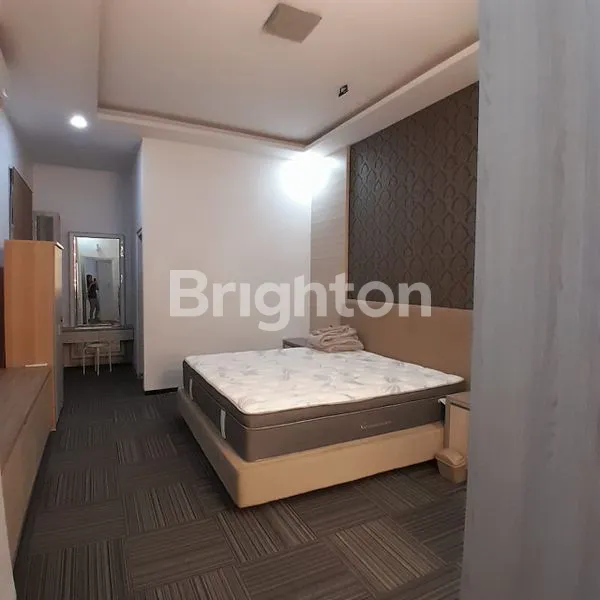 image RUMAH MEWAH DAN STRATEGIS DEKAT UNDIP.DAN TOL.BANYUMANIK (2)