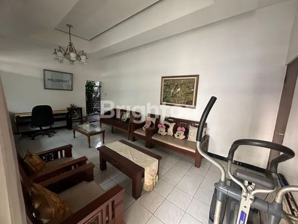 image RUMAH LOKASI STRATEGIS  DEKAT MERR LEBAK ARUM  (3)