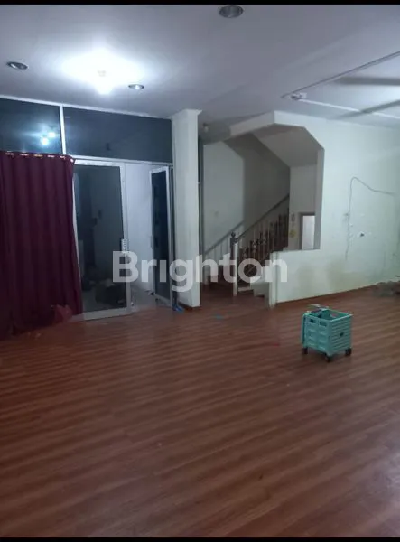 image RUMAH 2 LANTAI DI PERMATA BUANA, JAKARTA BARAT (2)