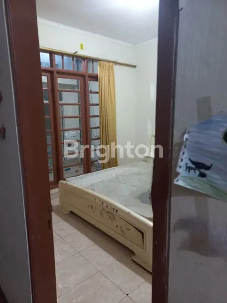 image RUMAH 2 LANTAI DI PERMATA BUANA, JAKARTA BARAT (8)