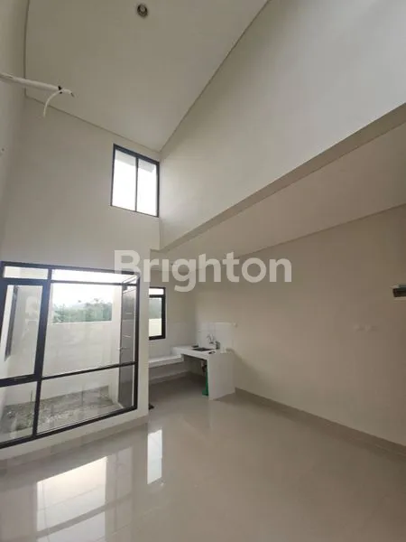 image RUMAH STRATEGIS SIAP HUNI DI SENTUL (2)