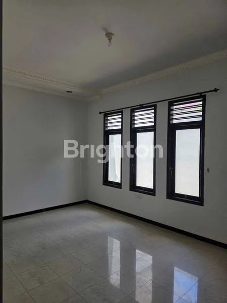 image RUMAH SIAP TINGGAL TENGAH KOTA KEDIRI (7)