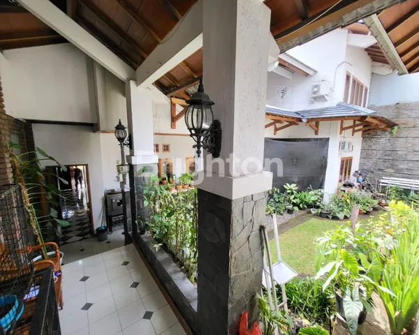 image RUMAH BESAR DAN MEWAH DI KOMPLEKS ELIT SETRA SARI BANDUNG UTARA KOTA BANDUNG. (6)