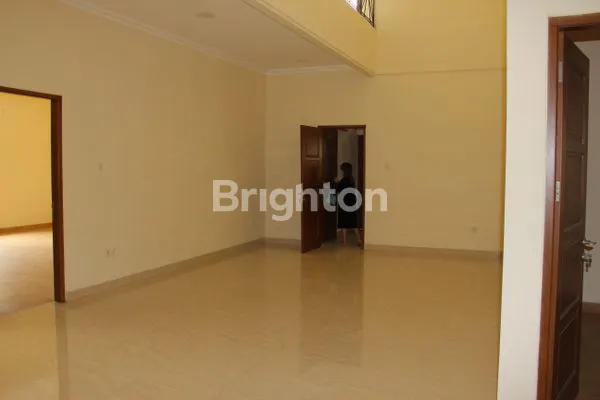 image DIJUAL RUMAH MEWAH ASRI - KEBAYORAN LAMA JAKARTA SELATAN (6)