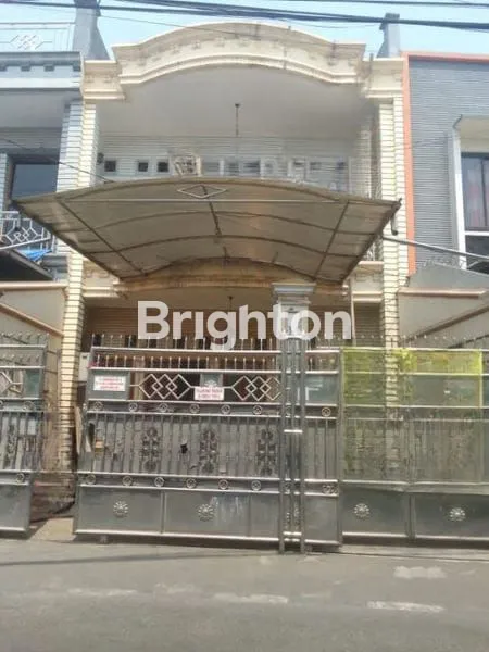 RUMAH SIAP HUNI 2 LANTAI DI MATRAMAN JAKARTA TIMUR