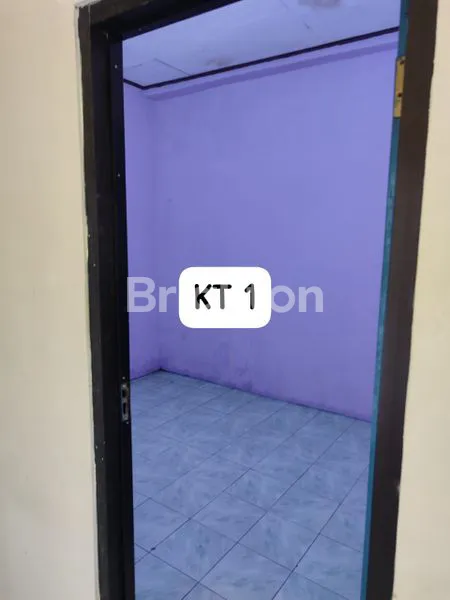 image RUMAH TENGAH KOTA STRATEGIS SOLO (4)