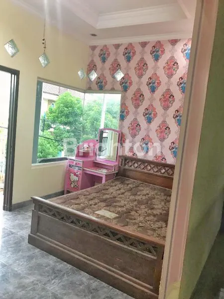 image RUMAH 2 LANTAI DIJUAL CEPAT – PERUM PONDOK MUTIARA, SIDOARJO KOTA (DEPAN RS DELTA SURYA & LIPPO MALL) (3)