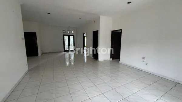 image RUMAH HOOK  ASRI STRATEGIS (2)