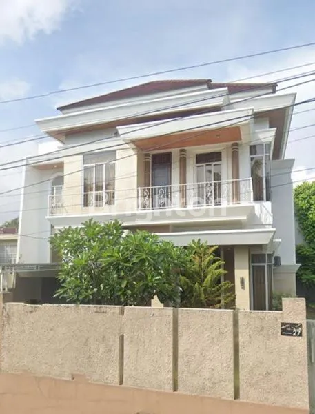 image RUMAH  MEWAH KOMPLEK ELIT PEKANBARU (1)