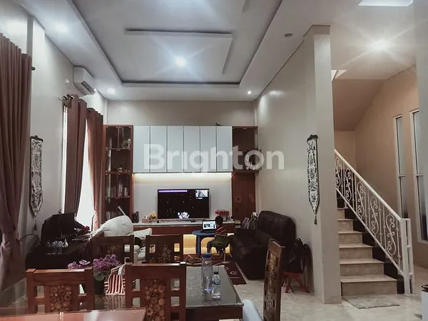 image RUMAH  MEWAH KOMPLEK ELIT PEKANBARU (3)