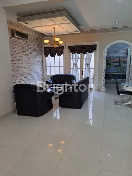 image RUMAH 2 LT CANTIK SIAP HUNI DI PERMATA LIPPO KARAWACI TANGERANG  (3)