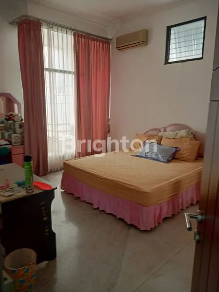 image DIJUAL RUMAH 2 LANTAI DI DHARMAHUSADA (6)