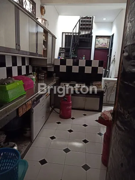 image DIJUAL RUMAH 2 LANTAI DI DHARMAHUSADA (7)