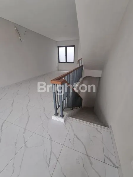 image RUKO PREMIUM 3 LANTAI MADISON KOTA WISATA - LOKASI BISNIS STRATEGIS (7)