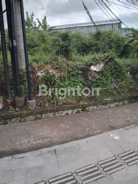 TANAHTENGAH KOTA GIANYAR BALI JALAN UTAMA COCOK UNTUK USAHA