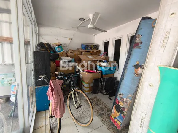image RUMAH SIAP HUNI MERUYA DEKAT PUSAT KULINER JAKARTA BARAT (7)