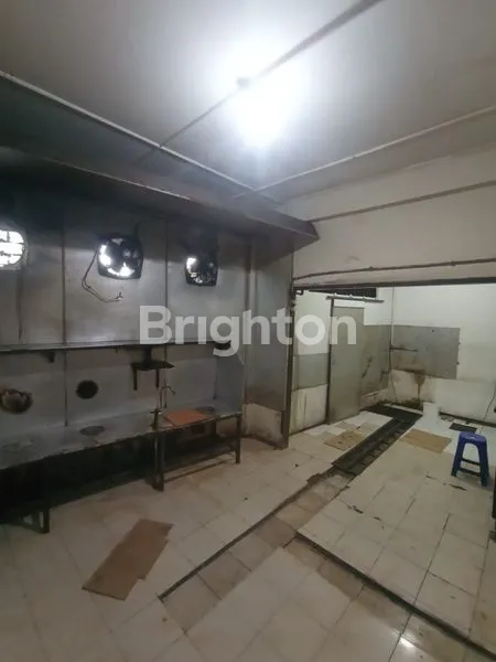 image RUKO/TEMPAT USAHA SANGAT STRATEGIS N COCOK UNTUK RUMAH MAKAN DIJALAN LENGKONG (7)