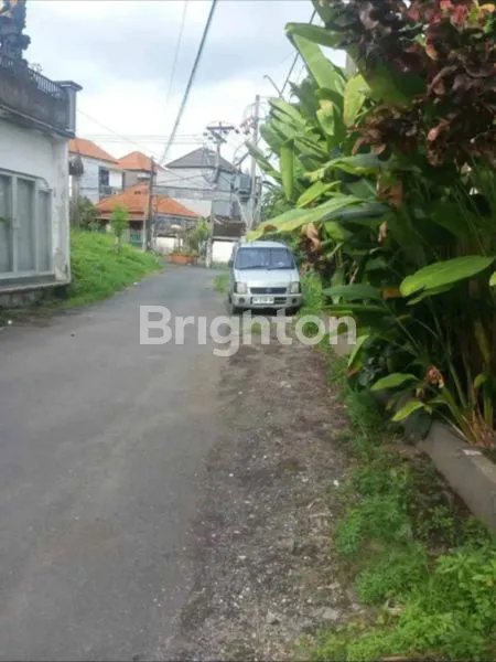 image RUMAH  4 KT 3 KM , TANAH 100M2 , BANGUNAN 150 M2 DENPASAR UTARA (1)