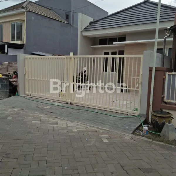 image RUMAH BARU DEKAT AMESTA LIVING RUNGKUT MODERN TENGAH (2)