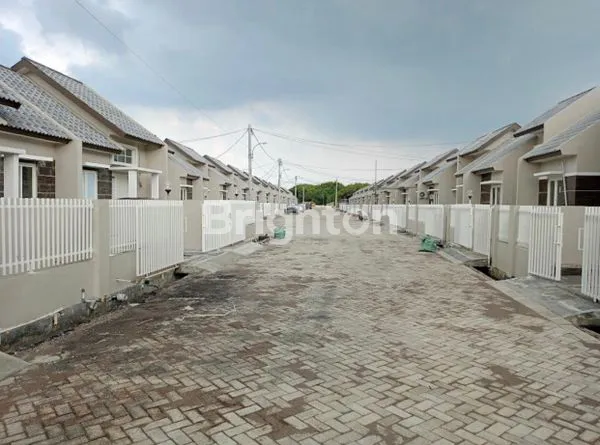 image RUMAH MINIMALIS MODERN 2KT DI TAMBAK OSO SEDATI - SHM (2)