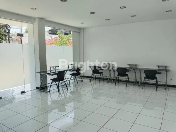 image GEDUNG KANTOR 48 RUANG DI PUTAT INDAH - LOKASI PREMIUM SURABAYA (3)