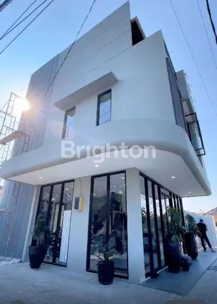 RUMAH & SHOP HOUSE PREMIUM LOKASI TERBAIK  DI TENGAH KOTA SURABAYA