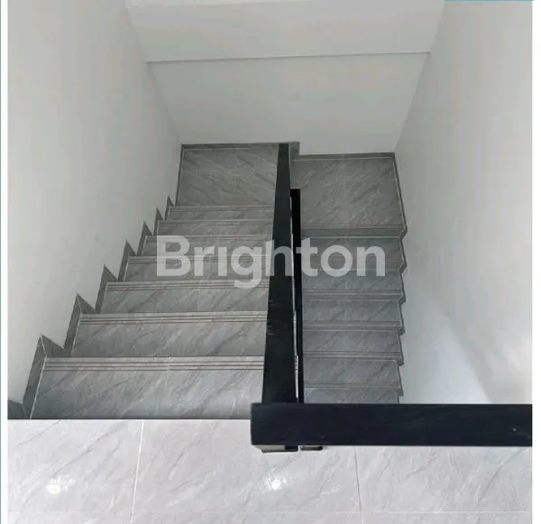 image RUMAH MEWAH TANJUNG DUREN 3 LANTAI (8)