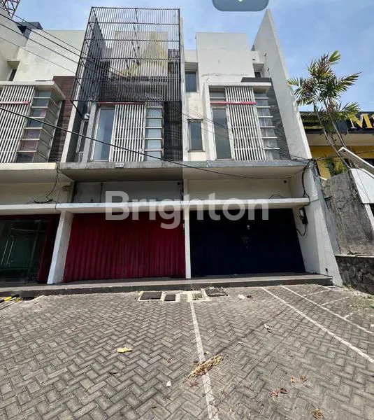 image RUKO 3 LANTAI BAGUS SIAP HUNI LOKASI STRATEGIS DI NOL JALAN RAYA DEKAT KENDANGSARI RUNGKUT INDUSTRI PRAPEN MARGOREJO (1)