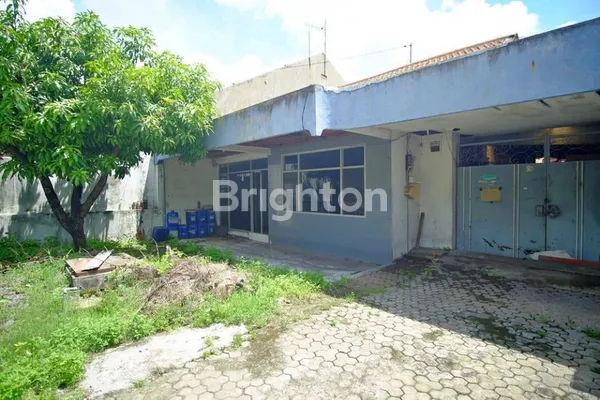 image BUTUH CEPAT LAKU RUMAH LAMA KENDANGSARI HITUNG TANAH, DEKAT FASUM, DEKAT KE JALAN RAYA KENDANGSARI (1)