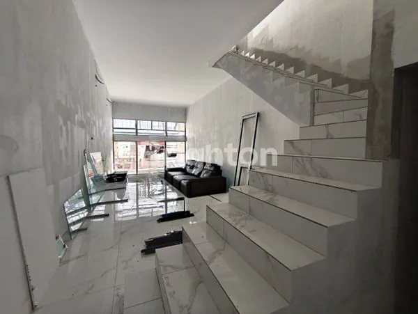 image RUKO BARU 4 LANTAI DI JELAMBAR JAKARTA BARAT (2)