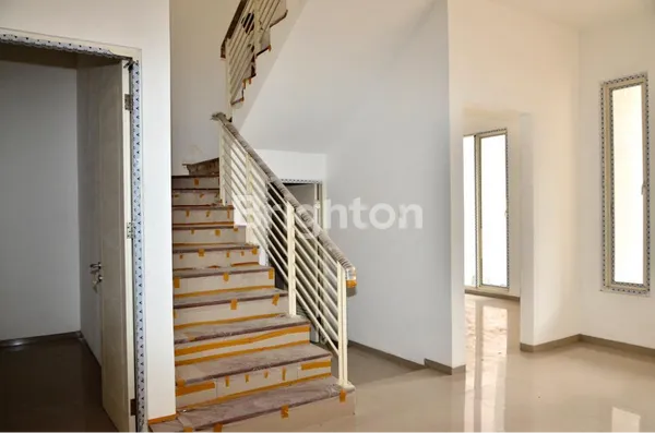 image DIJUAL RUMAH MINIMALIS BRAND NEW KALIJUDAN ASRI, RUMAH DENGAN KONSEP TOWN HOUSE, 2 LANTAI, SELANGKAH KE RAYA MERR (6)
