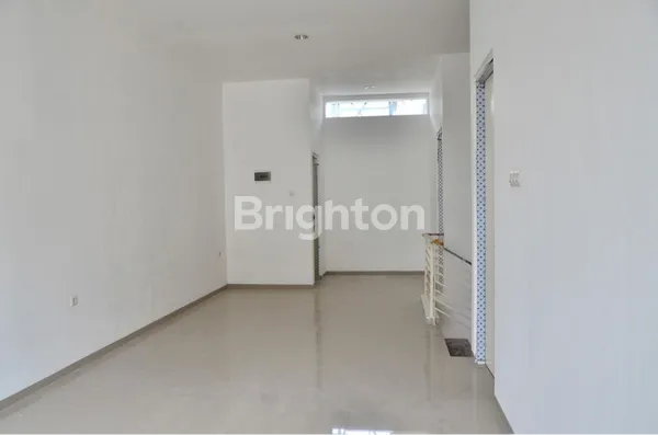 image DIJUAL RUMAH MINIMALIS BRAND NEW KALIJUDAN ASRI, RUMAH DENGAN KONSEP TOWN HOUSE, 2 LANTAI, SELANGKAH KE RAYA MERR (7)