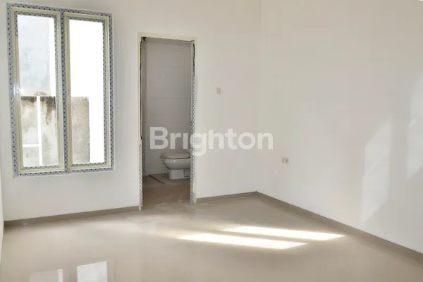 image DIJUAL RUMAH MINIMALIS BRAND NEW KALIJUDAN ASRI, RUMAH DENGAN KONSEP TOWN HOUSE, 2 LANTAI, SELANGKAH KE RAYA MERR (8)