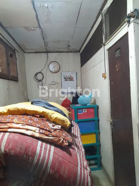 image RUMAH 2 LANTAI TANAH SEREAL (6)