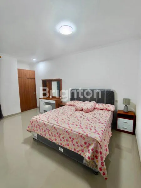 image RUMAH CLUSTER 2 LANTAI FULL FURNISHED DI DENBAR BALI (3)