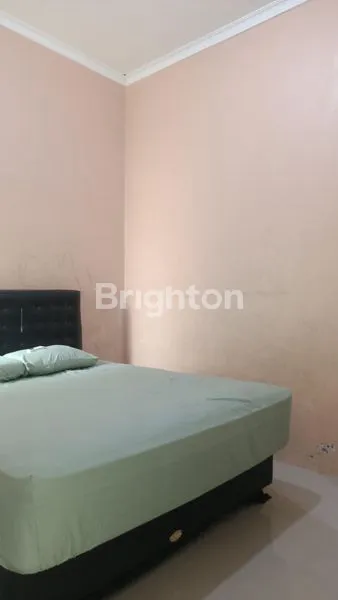 image DISEWAKAN RUMAH EXCLUSIVE DI RING ROAD MADIUN – FULL PERABOT, LOKASI NYAMAN & STRATEGIS (4)