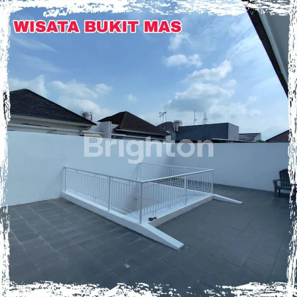 image RUMAH 2 LANTAI BAGUS SIAP HUNI KOSONGAN WBM DEKAT WIYUNG PAKUWON MALL CITRALAND UNESA (7)
