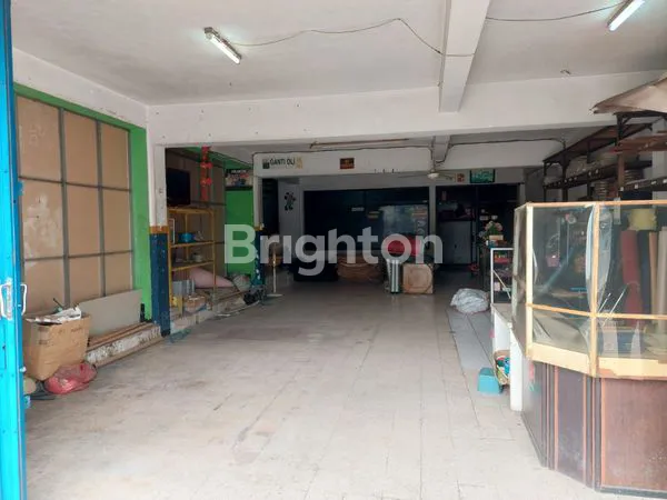 image DIJUAL RUKO 3 LANTAI STRATEGIS DI JL. MOJOPAHIT – KOTA MOJOKERTO (2)