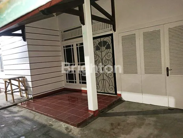 image RUMAH TOMANG 1.5 LANTAI SIAP DIHUNI DAN BEBAS BANJIR <br />
 (2)
