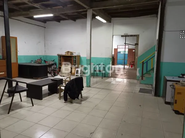 image DISEWA RUMAH PLUS GUDANG DI SINAR BUDI , PENJARINGAN . JAKARTA - UTARA (2)
