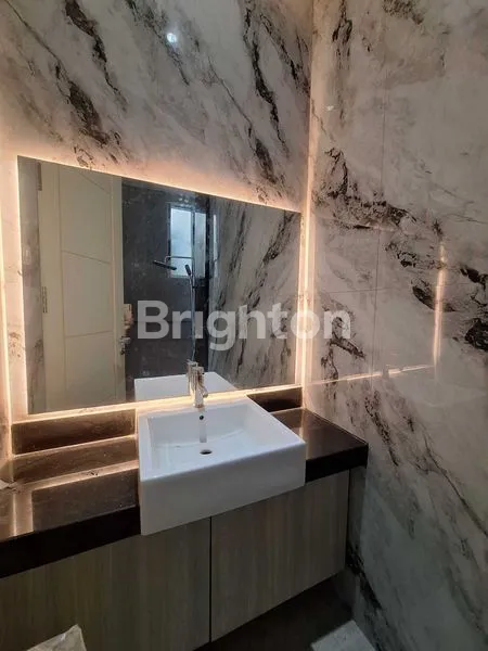 image ZIMBALI COSTA GRAND ISLAND NEW GRESS FURNISH 2 LANTAI MINIMALIS SURABAYA TIMUR DEKAT PARK SHANGHAI (7)