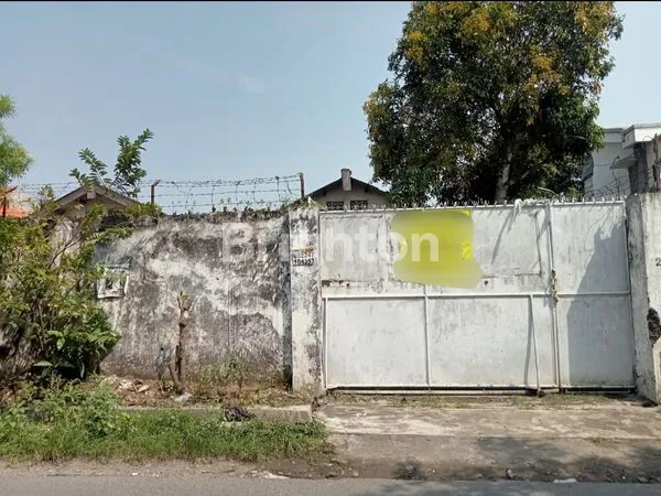 image RUMAH LUAS  HITUNG TANAH DI PAKAL SURABAYA (1)