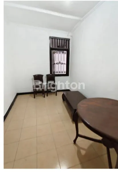 image RUMAH 1 LANTAI 3 KAMAR DI PERUMAHAN TAMAN GRIYA (6)