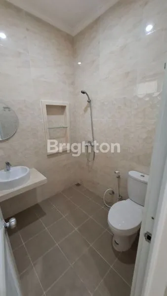 image DISEWAKAN RUMAH MODERN MINIMALIS FOREST HILL  CITRALAND SEMARANG (2)