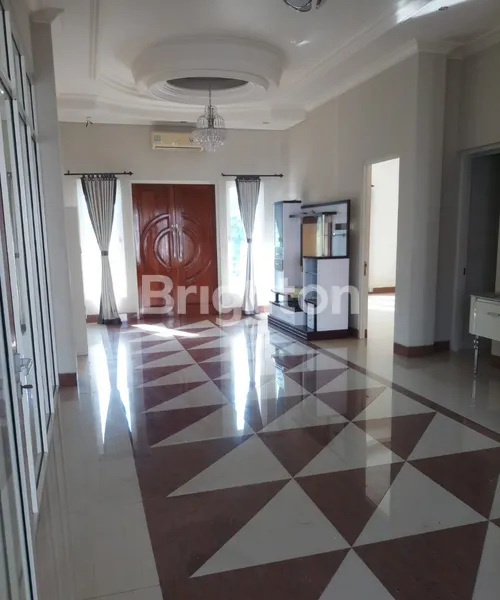 image RUMAH SIAP HUNI MANYAR REJO  (1)