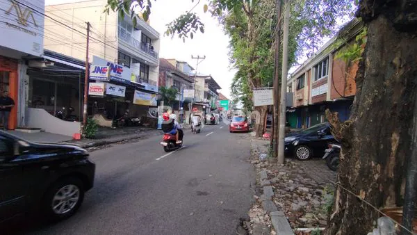 image DIJUAL RUKO 2 LANTAI DI DIPONEGORO DENPASAR – SHM, IMB LENGKAP, HARGA 2,7M NEGO (8)